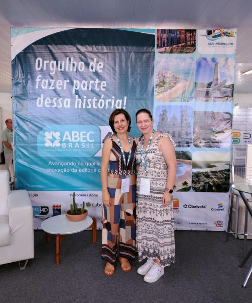 Editoras da Revista Horizontes de Linguística Aplicada, Vanessa Borges de Almeida e Sabrina Lima.